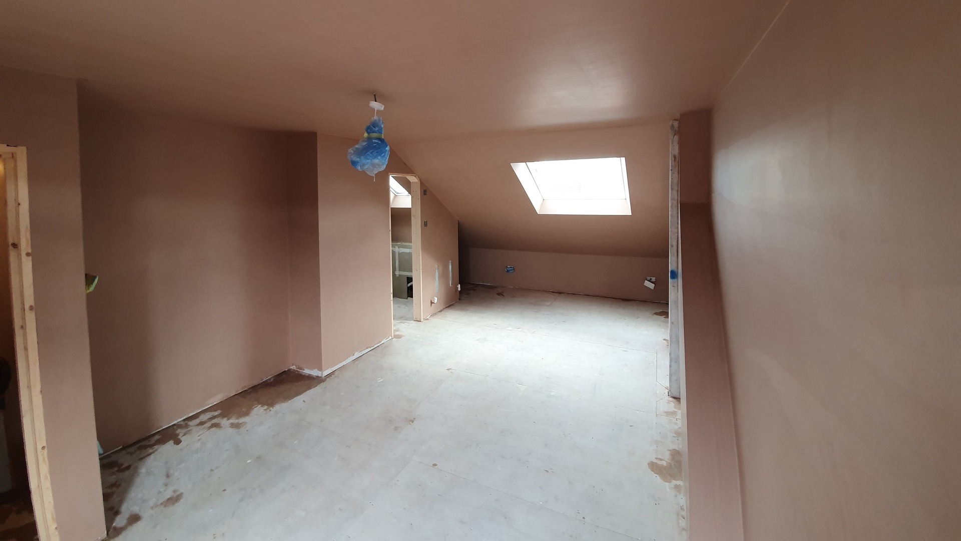 Bare room recently professionally plastered throughout
